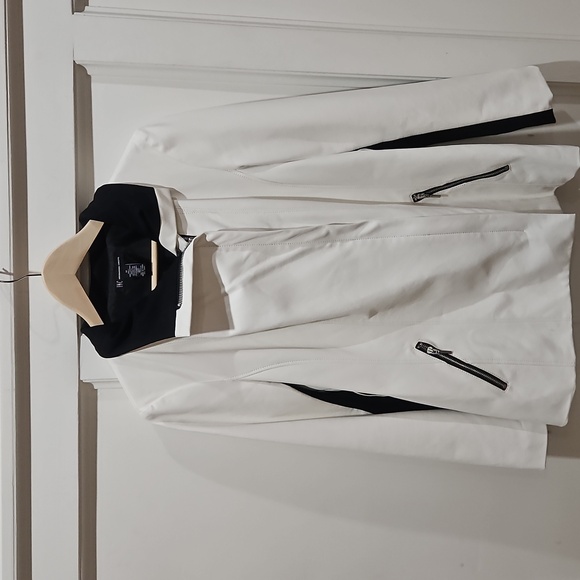 White Jacket with Black Lining, Medium - Picture 3 of 10